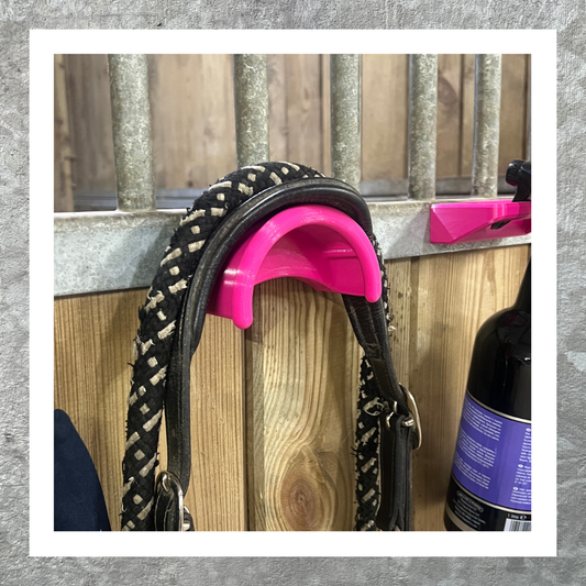 SnapTack Magnetic Bridle Holder - Pink